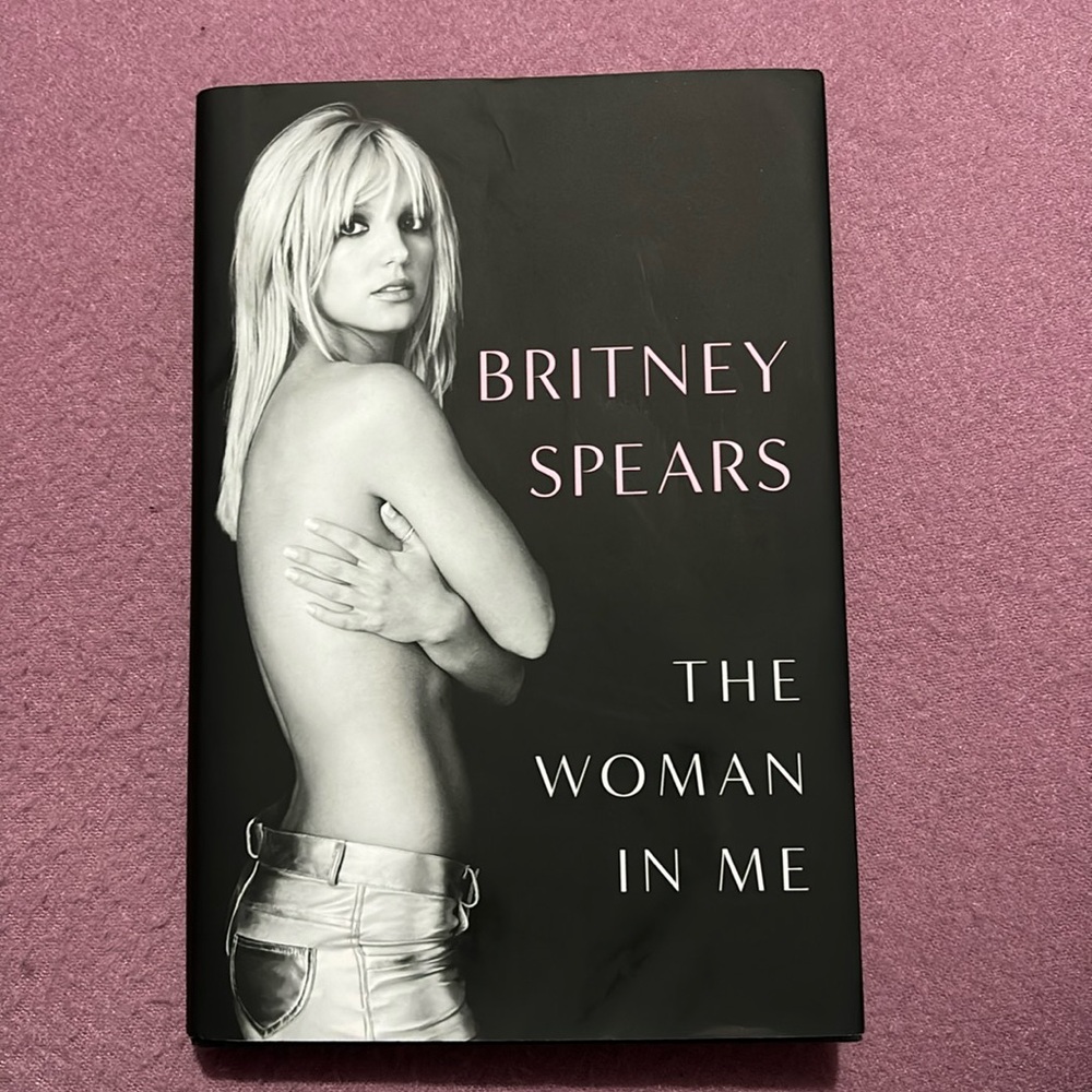 Brittney Spears Book: The Women In Me